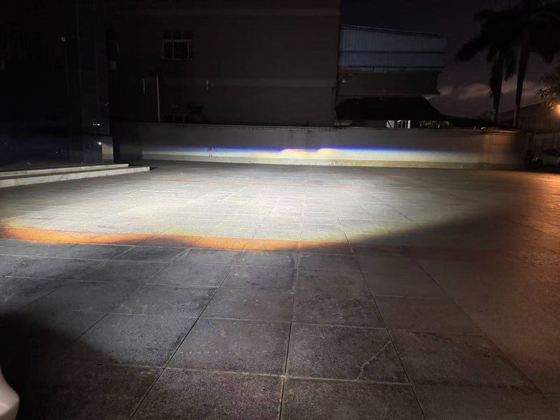 Cargue la imagen en el visor de la galería, Ampolletas LED H4 con Lupa
